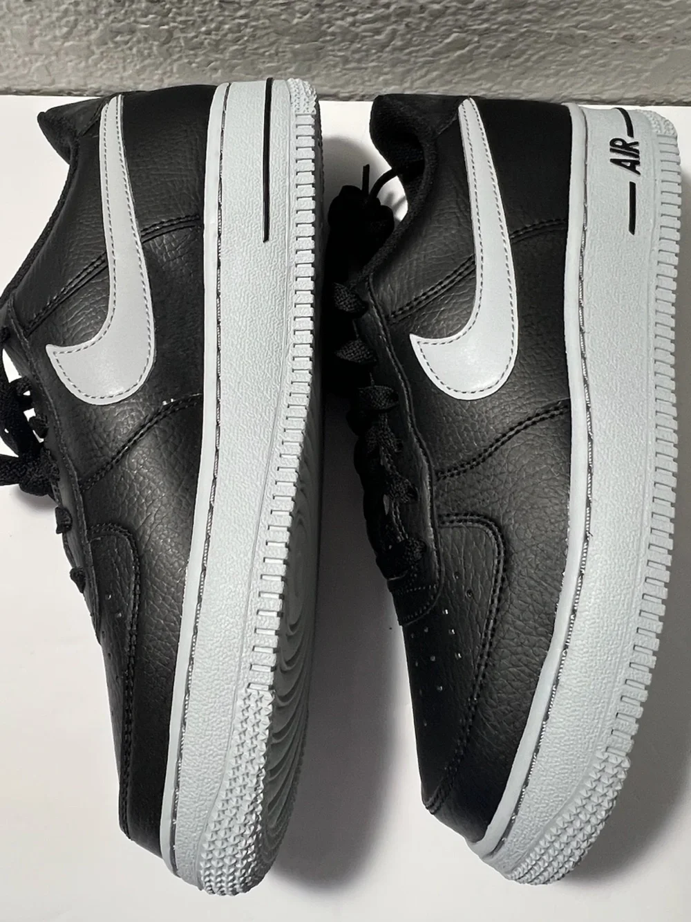 Nike Air Force 1 GS Black Wolf Grey low top sneakers shoes Youth 5.5Y HQ3807-001